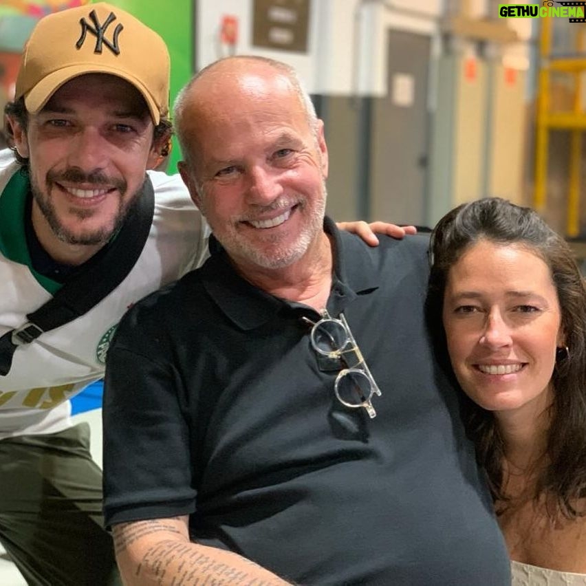 Jayme Matarazzo - 22.7K Likes - Hoje é dia dele!!! 🎉 Te amo @jaymemonjardim !!! Pai que amo e admiro muito e que hoje também atende por vovó Monja!!! Nós te amamos e morremos de orgulho de você !!
💙💜💛💚❤️🩵🩷