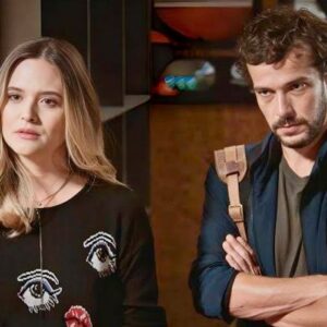 Jayme Matarazzo Instagram - Hoje completamos 100 capítulos de Família é tudo!! 

Cada cena e emoção são frutos de um trabalho árduo e de muita dedicação de muita gente. Agradeço a cada colega de set por tanta troca incrível até aqui e a todos que tornam essa novela possível ❤️ sinto muita gratidão por estar mais uma vez trabalhando com o que eu amo. E o melhor, com esses colegas de elenco que fazem o meu dia a dia de trabalho ser mais leve e divertido. #familiaétudo ✌🏻

@tvglobo | @isabellapinheiro