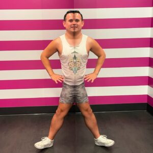 Jaymes Mansfield Instagram - Fitness journey going well. 💪 🤭

#jaymesmansfield #fitnessjourney #museumofillusions