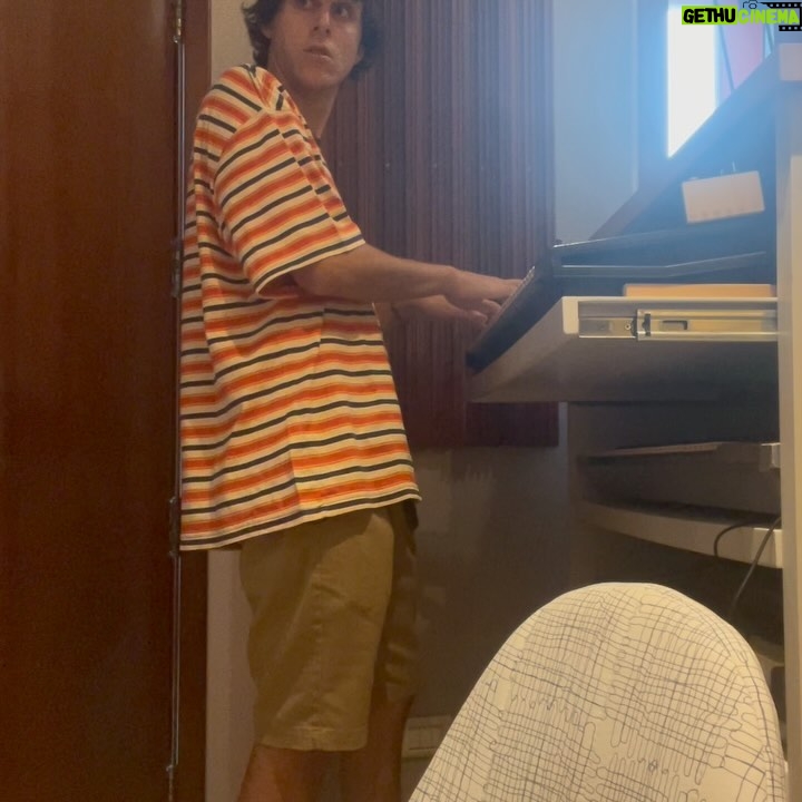 Jaze - 20.7K Likes - "la terminal" dump (?) como le dicen ahora
un menjunje de momentos hermosos que quedaron documentados para compartirles ✨ de este proyecto tan especial, que está recibiendo una ola de cariño y nada me pone mas feliz 🧡