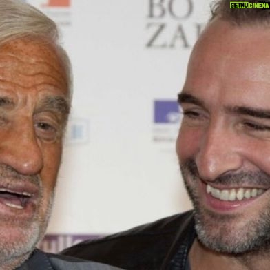 Jean Dujardin - 23K Likes - Ça fait 2 ans . Je pense à toi ❤️ @un.certain.belmondo #jeanpaulbelmondo