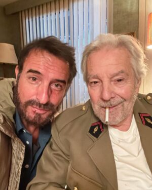 Jean Dujardin Instagram - ALPHONSE de @nicolasbedosofficiel sur @primevideofr Magnifiques #pierrearditi #francinebergé @charlottegainsbourg #nicolegarcia @nicole.calfan #serie @alphonselaserie