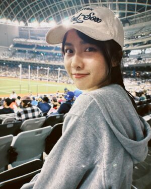 Jean Ho Instagram - 謝謝姐姐帶我來大巨蛋初體驗⚾️