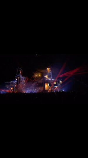 Jean-Michel Jarre Instagram - Rendez-vous à La Rochelle sur la grande scène des Francofolies pour le 14 juillet! @zahodesagazan @francofolieslarochelle #music #chanson #14juillet #larochelle