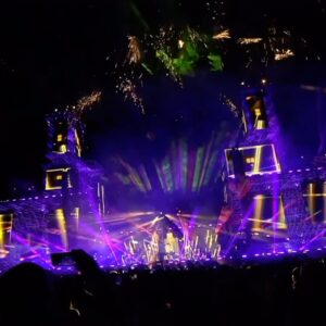 Jean-Michel Jarre Instagram - Hello ! Je vous attends le 14 juillet aux Francofolies de La Rochelle pour un concert exceptionnel et des surprises …. @francofolies
https://www.francofolies.fr/#/detail/jean_michel_jarre  #music #musicelectronic #larochelle #14juillet #fetenationale