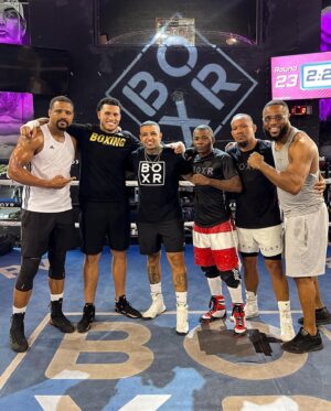 Jean Pascal Instagram - Champions are made from something they have deep inside them - a desire, a dream, a vision.

We are firemen 🥊🔥🔥🔥🔥🔥🔥
@benavidez300 @andredirrell @mateoboxr @rigoelchacal305 @luisbaboon @jeanpascalchamp 

House of Champions 🏆
@boxrgym 

#boxing #boxr #boxrgym