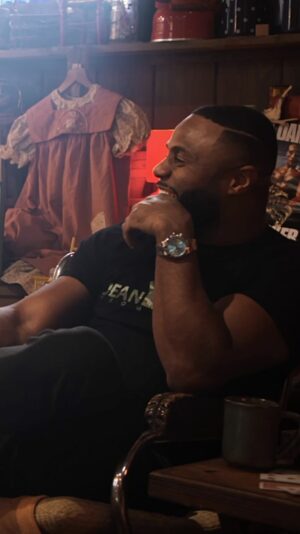 Jean Pascal Instagram - ★ On aurait pu faire 1h juste avec les inédits et les bloopers de Jean Pascal! 😄

Encore plus de moments jamais vus comme ceux-là vous attendent dimanche 21h, pendant «Les confidences du chalet»! 

@tvareseau 

____________________
Dimanche 21h | TVA et TVA 
#LaVraieNature #JeanPascal #JeanPhilippeDion @jeanpascalchamp @jphilippedion