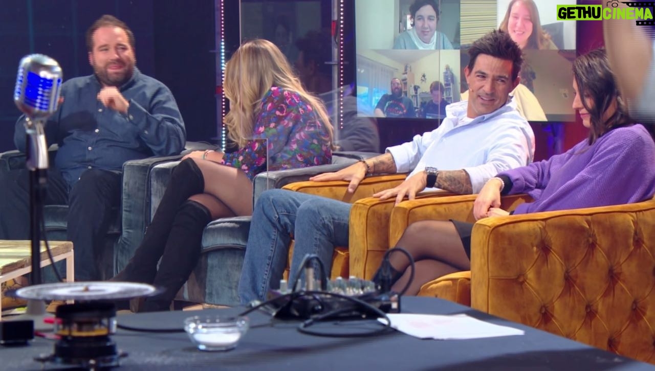 Jean-Pascal Lacoste - 519 Likes - Vous connaissez ce moment où vous faites tout votre possible pour ne pas rire.. mais on entend que vous ?
.
.
Cāest ce qui nous ai arrivĆ© pendant lāĆ©mission « Escape ShowĀ Ā» voici un petit extrait de ce moment š Un joli moment de fou rire avec nos deux perturbateurs principaux @jp.lacoste @cyrildetaeye & @audrey_nrj
.
.
Si vous nāavez toujours pas vu lāĆ©mission, retrouvez lāĆ©pisode sur Auvio rtbf !