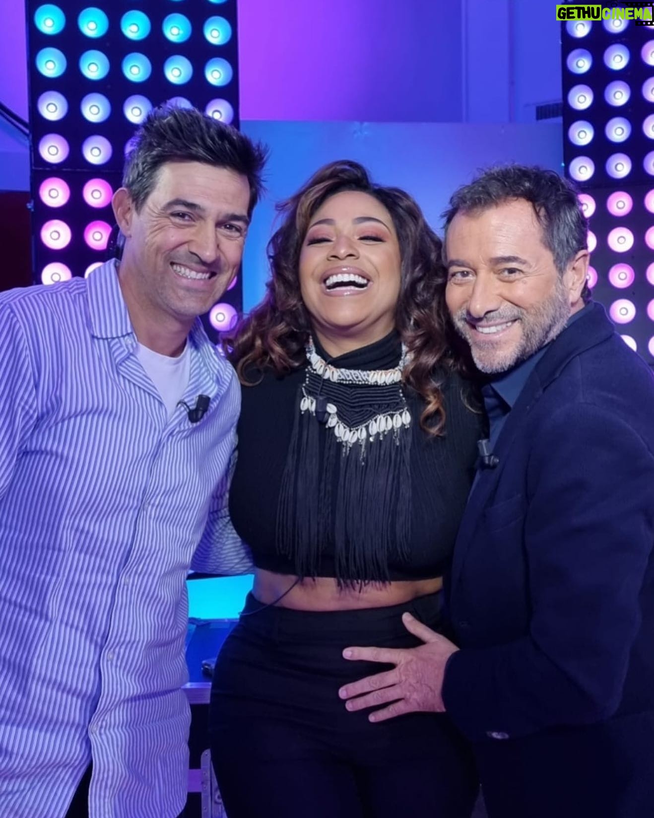 Jean-Pascal Lacoste - 1.4K Likes - Quelle rigolade encore hier avec @bernardmontiel et @ludivineretory. On a une chouette équipe 😉 @cyrilhanouna @kakoumbe @c8lachaine @tpmptv. J’en profite pour dire encore que les personnes « del’ombre » cameraman son régie etc. …. Font un boulot énorme et fantastique. @amauryvl etc … vivement semaine pro 😉❤️