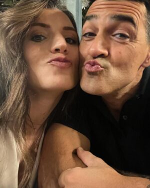 Jean-Pascal Lacoste Instagram - En ce 1er janvier, on vous souhaite une très belle année 2024 ✨🥂🪩 

Qu’elles sont vos objectifs pour 2024 ? Des résolutions ? 

(Pas de rétrospective 2023, flemme de faire un tri dans toutes mes photos de l’année 😅)