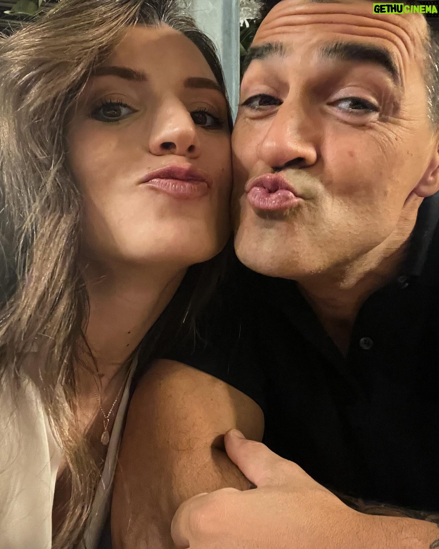 Jean-Pascal Lacoste - 3.2K Likes - En ce 1er janvier, on vous souhaite une très belle année 2024 ✨🥂🪩
Qu’elles sont vos objectifs pour 2024 ? Des résolutions ?
(Pas de rétrospective 2023, flemme de faire un tri dans toutes mes photos de l’année 😅)