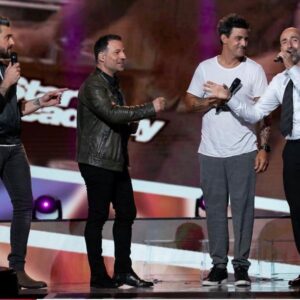 Jean-Pascal Lacoste Instagram - Quel pied les copains. Vive la star academy et vive les copains. Rdv le 30 octobre sur @tf1 @carinehaddadou @mario_barravecchia @francois_roure_off @patricemaktavofficial @jeniferofficiel @jessicamarquezpaz #staracademy1 #lacolo  @pumagolf @americanvintage_officiel