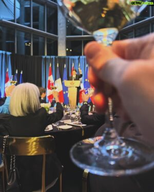 Jean-Philippe Dion Instagram - J’ai eu le privilège d’être invité à ce repas en l’honneur du premier ministre français @gabrielattal ! Le plus jeune à occuper cette fonction dans l’histoire de la France. Il est éloquent, charismatique et semble avoir à cœur le lien entre le Canada et la France. Ça me réjouit. ❤️🇫🇷🇨🇦