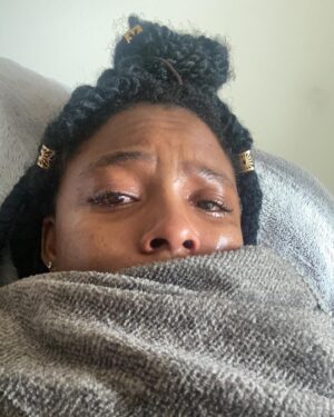 Jeanté Godlock Instagram - *tw * depression and sui**** 

2021. the year of fake smiles and mental rock bottom. every year has highs and lows, and yeah there were some highs, but at times i felt at my absolute lowest. up until recently i struggled with depression and s** thoughts. it took for me almost losing everything and everyone in my life for me to snap out of it and see all the blessings in front of me. but… i’m so glad it happened. God’s not done with me and i’m so happy that he spoke to me when he did. i’m on the road to healing and more self love. 

if you struggled this year with depression and had thoughts like me i want you to know you are not alone. reach out. you are a light and you made it through another year. be proud of that. i wholeheartedly believe that if you change your mindset you can change your life. 🤗

i’m excited to return to social media with an open mind and open heart in 2022. to all my friends who knew my battles and kept me in your thoughts and prayers i love you so so much. i’m choosing to leave this year smiling. 

let’s get after it in 2022♥️ 

*slide 9… case in point. ya girl be acting acting. i ain’t going nowhere*