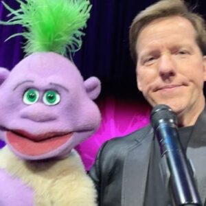 Jeff Dunham Instagram - We always love it in Hershey, PA and Hersheypark! Thanks for the GIANT laughs, everyone! And thanks for the CHOCOLATE, Giant Center!