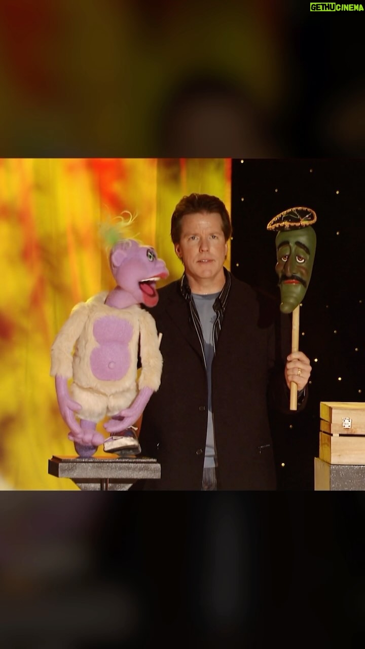 Jeff Dunham - 61.1K Likes - Peanut Speaks Spanish?! | JEFF DUNHAM
🔴 Come see us LIVE!