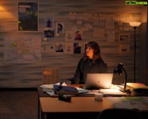 Jeff Perry Instagram - TOMORROW 3/2!!! @alaskadailyabc returns for its mid-season premiere 💥! Will Eileen survive? Tune in for the ride of your life 🙆🏻‍♂️