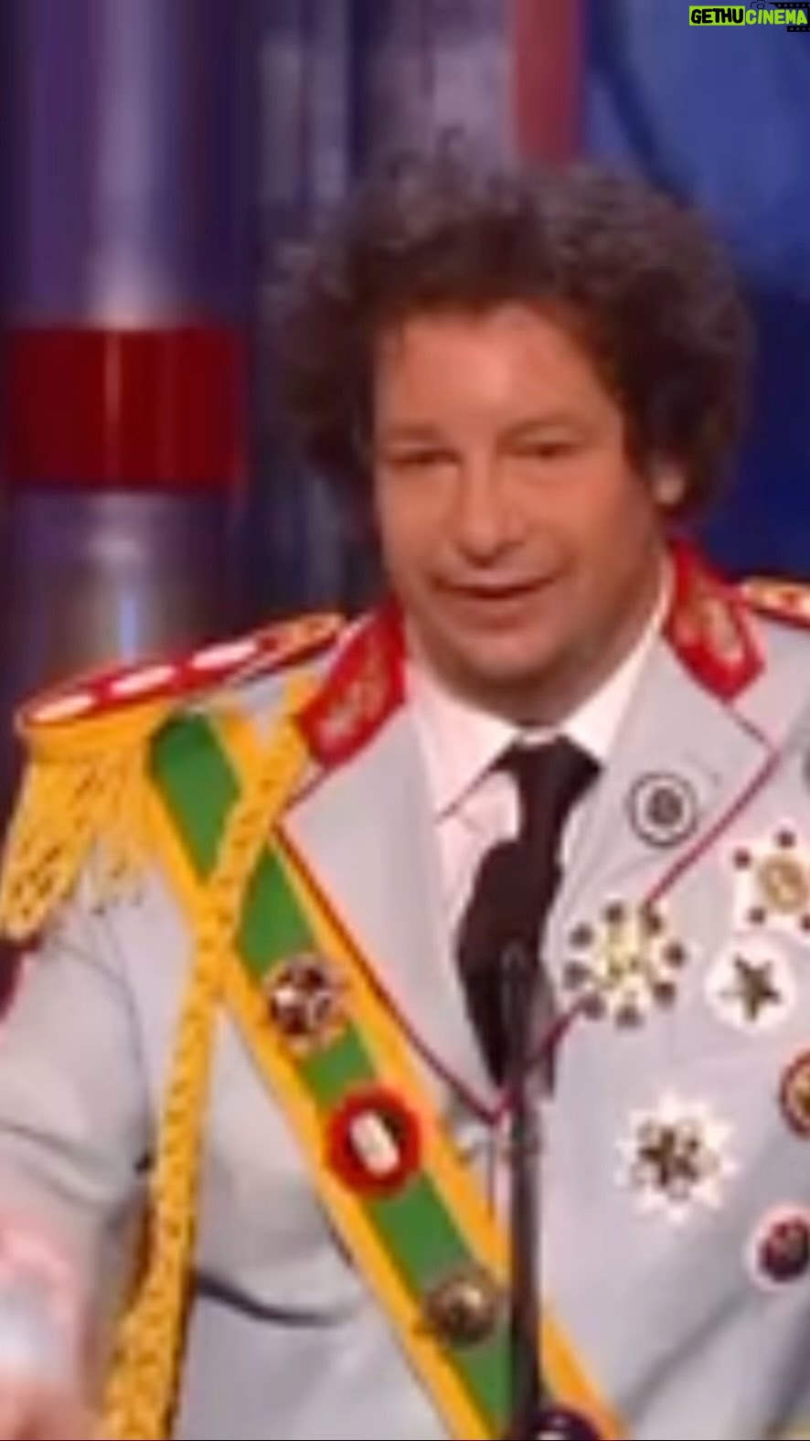 Jeff Ross - 3.9K Likes - Sorry Slash, you didn’t deserve that. I don’t know what’s wrong with me. Folks, help me figure it out. My new, very personal theater show is coming to Jamestown, NY
Durham, NC
Charleston, SC
Charlotte, NC
Orlando, Fl
Tampa, FL
Tix at RoastmasterGeneral.com