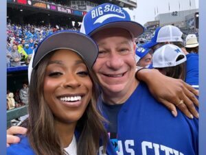 Jeff Ross Instagram - MEET THE KANSAS CITY “AL” STARS…. Weird Al, Al Roker and Alopecia. 🤣 Thank you to @kcroyals & @bigslickkc for letting us play ball for a great cause  @childrensmercy ! 🫶🏼 I GOT A HIT !