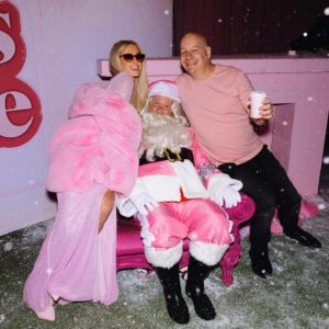 Jeff Ross Instagram - Sorry if Santa was late kids. We kept him up on a work night. @parishilton  MERRY EVERYTHING PEACE ON EARTH!