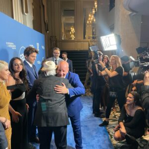 Jeff Ross Instagram - Norman Lear was 101 years old and still partying !

After Jada’s infamous Oscars incident I wrote a magazine editorial about my personal experience with alopecia. Norman called me, told me he enjoyed the article, and offered me his hat. 

Once when I told Norman that Gilbert Gottfried was sick he said “Laughing adds time to your life and Gilbert gave me years”. 

Long live King Lear. He added years to our lives. 

Sending love to his friend @carmensandiegola and his family.