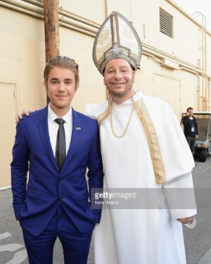 Jeff Ross Instagram - Happy 30th birthday @justinbieber ! I love you always ! You are the youngest and bravest person I’ve ever roasted. Anyone remember my jokes ? #justinbieber