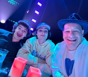 Jeff Ross Instagram - I love these “strangers” because they’re nice guys helping raise money for @bigslickkc @childrensmercy #strangerthings