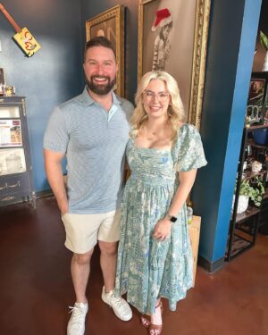 Jeff Weldon Instagram - Dad & Mom get a night out! With how hectic life has been with the boys, we forgot the importance of always “dating” your significant other. It’s truly nice to get out with no kids and enjoy each others company. Now, let’s see who starts talking about the kiddos first 🤪🤣💙 Cheers to my gorgeous wife and the most amazing Mom!