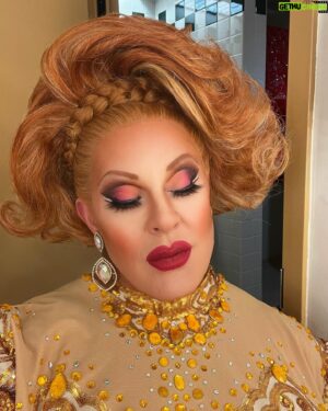 Jeffery Roberson Instagram - HARTFORD! Thank you @ctvoice Amazing evening! 2 shows tomorrow! Sunday night! 4:00 and 7:00! STAND BY YOUR DRAG! @twhartford #standbyyourdrag