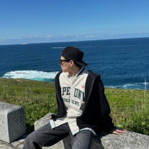 Jeffrey Dong Instagram - The world is simple📍