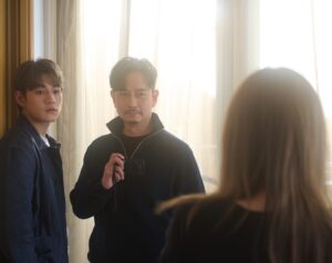 Jeffrey Ngai Instagram - 永遠站在我背後的人
她把滿滿的愛都藏在這個MV裡

從我逼她當導演，到她構思每個故事情節、埋班找人、睇景、到拍攝，她把心中每個分鏡都想得清清楚楚、每場情緒要什麼、每場動線是什麼、機位擺哪裡、演員的動作做什麼、鏡頭要什麼、轉換每場衣服、每個道具、都在她心中想好了，看著她和剪接互剪和構思每一格畫面，跟調色來來回回討論，到最後的成品，能感受到裡面藏很深很深的愛。因為裡面還包含每個岡位的愛，大家就是一群年青熱血的90後和00後，沒有大家的力量灌輸在裡面也不會有這麼讓人感動的MV。也特別感謝君豪哥和明禎陪我們一起瘋，相信陳導，感謝大家。

看了幾句留言，感觸很深。
弄壞的傢俬損毀了或許能修補
但被破壞的關係卻是覆水難收

希望大家珍惜眼前人

謝謝你送的這份生日禮物

MV 
https://youtu.be/RrY00cCgD1g?si=34klyDU5NXkHw7gN