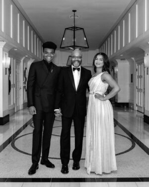 Jeffrey Wright Instagram - ‘Bout last night once more.

Thanks @alexshibutani for the 📸!!

And the style council…
@mrmontyjackson 
@janicekinjo 

And of course…
@dior
@mrkimjones 
@maouchi 
@omega
@unclenearest

@americanfictionmovie 

TEAM GAME.