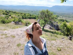 Jelena Stupljanin Instagram - Odmor je Otpor! Ne zaboravite😉🌸🌿💐✊🏼💜 (@manonija citati🤍)