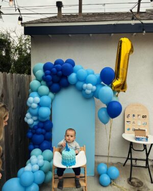 Jenna Doolittle Instagram - 🎂My baby turned one yesterday! I can’t quite believe it. The year of the most change & magic one can possibly imagine. We love you, Kingston, our BIG one year old. 💙🥹

Thank you to all our family & friends for supporting us through this bananas time. We’re so grateful. 🥰
