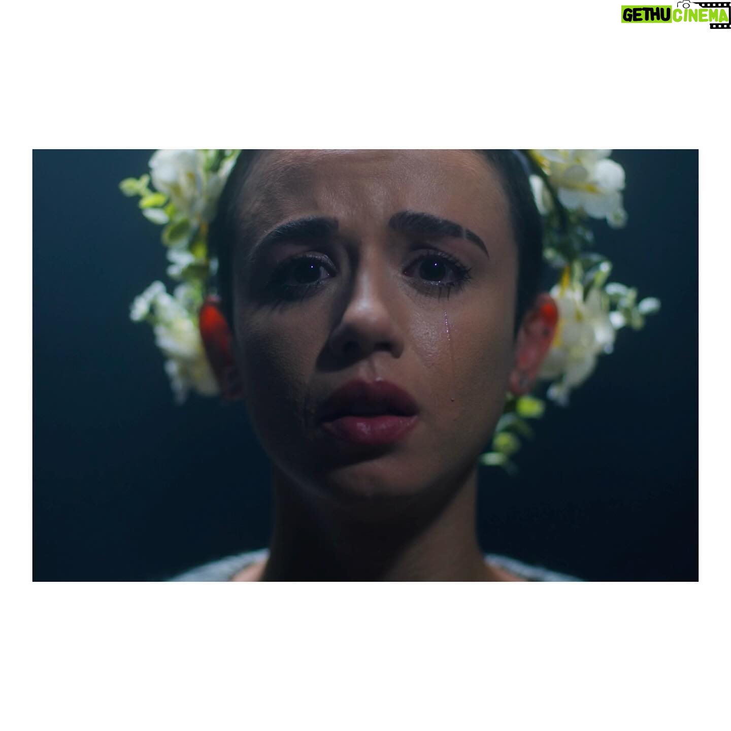 Jenna Kanell - 1.1K Likes - SUPERBLOOM by @silentplanetband now graces our galaxy. Directed by @garrettdrake and welcomed to earth by @hometowncrewatl (link in bio) 🛸
I joined a cult, so you don’t have to.