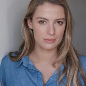 Jenna Saras Instagram - I love having choices

#headshot #actress #actorslife