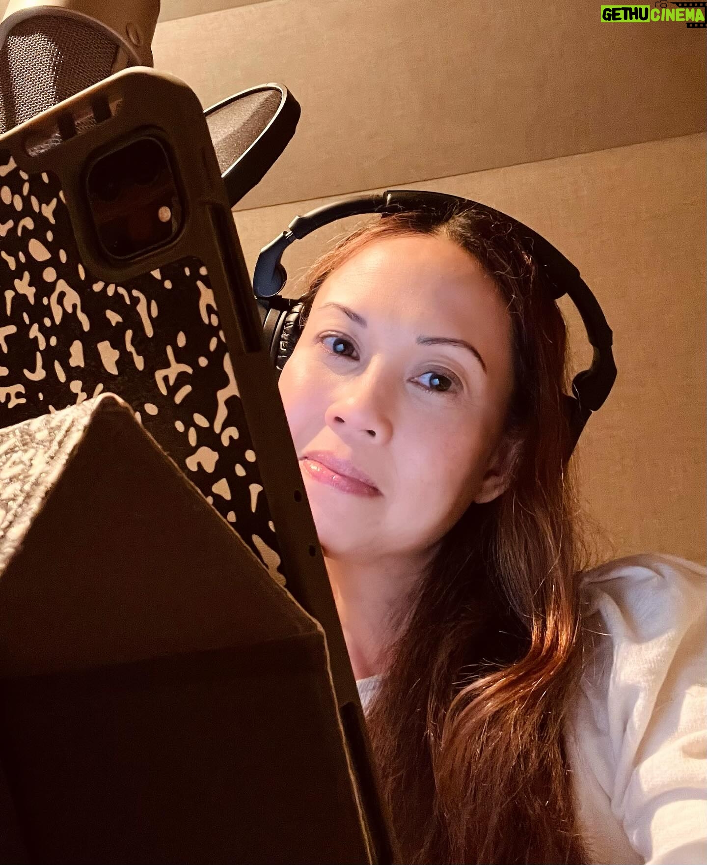 Jennie Kwan - 570 Likes - For the past week I’ve been recording an audio book for the new murder mystery “Kill Her Twice” written by @staceyleeauthor. I got extremely lucky with this job because not only is the book a great read full of twists and turns, thoughtful relationships, and community, but also I am obsessed with Los Angeles history which is beautifully written into the story. Learning more about LA’s history as well as LA’s Chinese culture has me wanting to dive deeper into our fascinating bygones. So much so that I took a sightseeing trip to the OG Chinatown. Even though it’s not as big as it used to be it still holds an important place in what makes LA the “City of Angels.”
.
.
.
#actor #voiceactor #audiobook #murdermysterybooks #penguinteen #whodoneit #reading #chinatownlosangeles