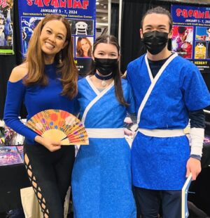 Jennie Kwan Instagram - A huge thank you to @sacanimeofficial for having me for yet another spectacular weekend!  It was a treat to see so many familiar faces, chat with those of you who weren’t able to meet me last year but came through this time around, and meet new friends.  Especially all my Chun-li’s!! All your energy helped to make the start of the year a blast! 
.
.
.
#voiceactor #vo #sacanime #animecon #animeconvention #avatarthelastairbender #suki #streetfighter #streetfighter6 #chunli #chunlicosplayer #fightinggames #fightinggamecommunity #meetandgreet #autographsigning
