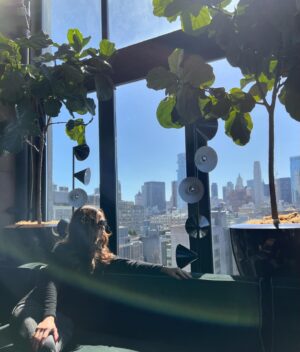 Jennie Kwan Instagram - Recently I had the pleasure of staying at @hotelhugosoho 
It is my new favorite place to stay when I’m in NYC.  It was like a sassy oasis in SOHO.  I felt so well taken care of.  Thank you so much @bmvillanueva for your wonderful hospitality.  Can’t wait to return later this year!!
.
.
.
#hotelhugo #hotelhugosoho #wheretostay #soho #wanderlust #travelbug #actor #hospitality #boutiquehotel #rooftopbar #nyc
