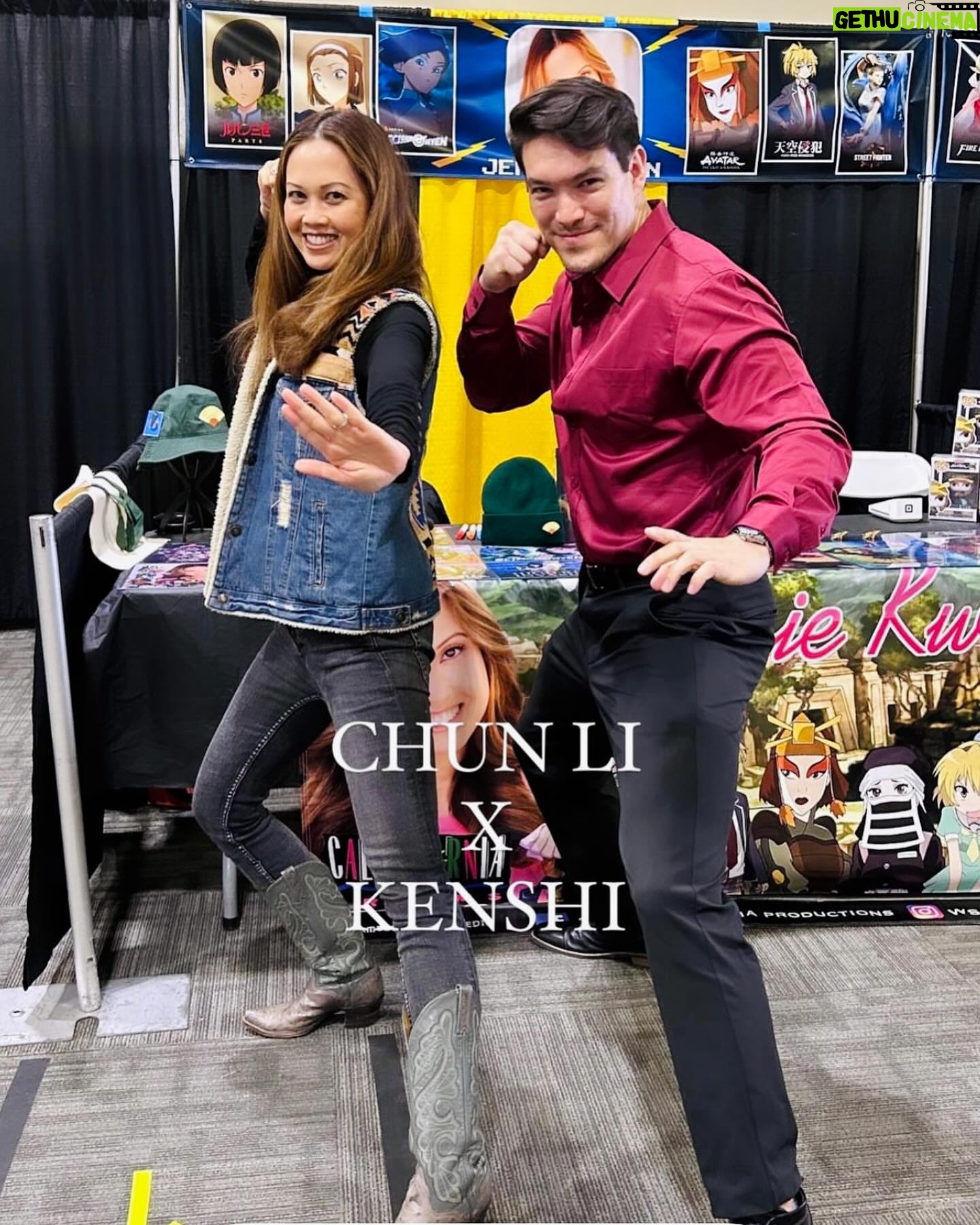 Jennie Kwan - 1K Likes - Thanks to @animeimpulse and all of you who came out to Pomona this past weekend! It was so great to be say hey to my SoCal peeps AND sleep in my own bed. It was also great to meet VA friends like @suzie.yeung and @calvinnickelson from my amazing VO agency @atlas_talent in person! Perks to living in LA!!
.
.
.
#actor #voiceactor #animeimpulse #animeimpulsela2024 #comiccon #animecon #avatarthelastairbender #suki #streetfighter #streetfighter6 #chunli #meetandgreet #autographsigning