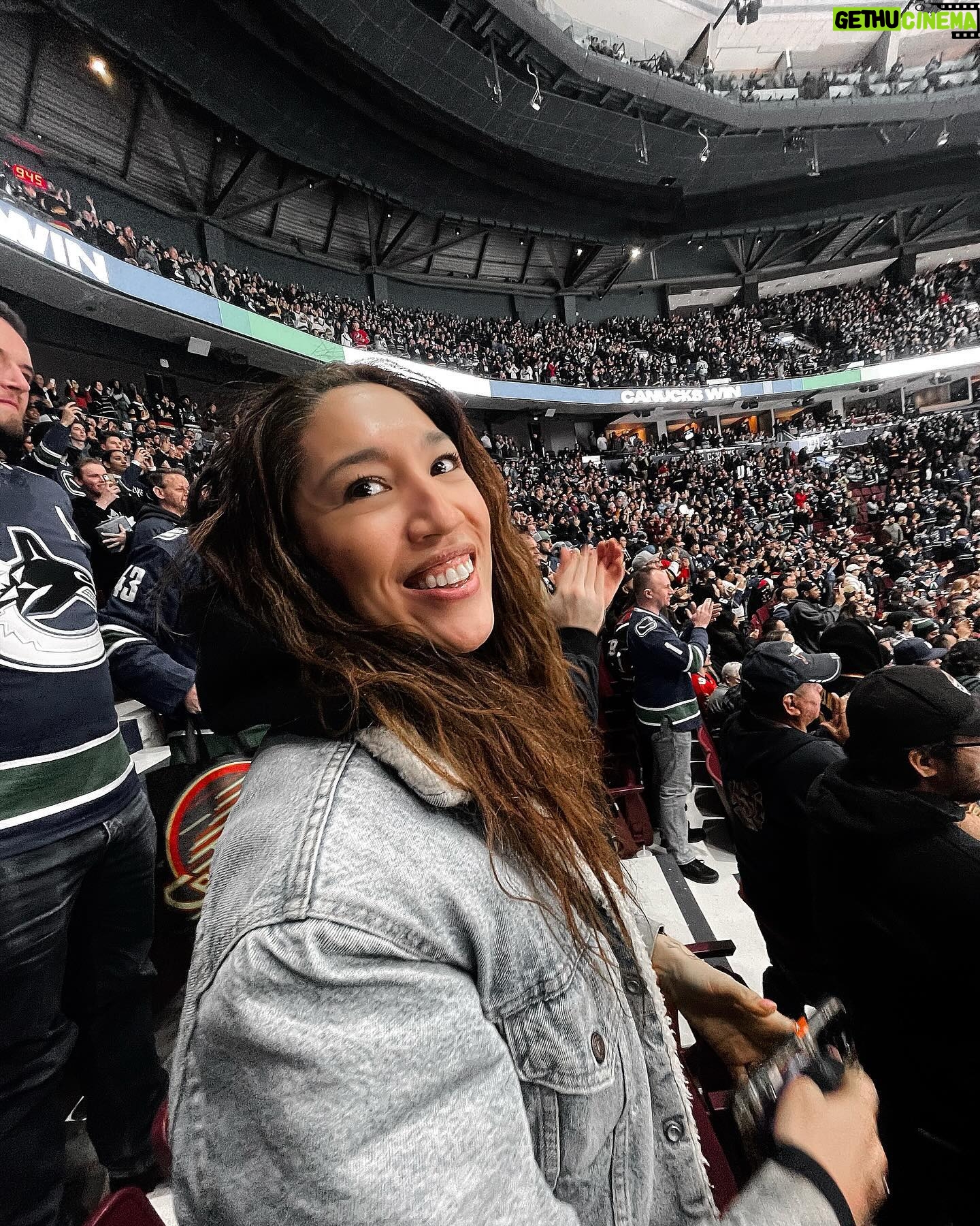 Jennifer Cheon - 0.9K Likes - Did Canadian things 🍁🏒 #luu 🥅