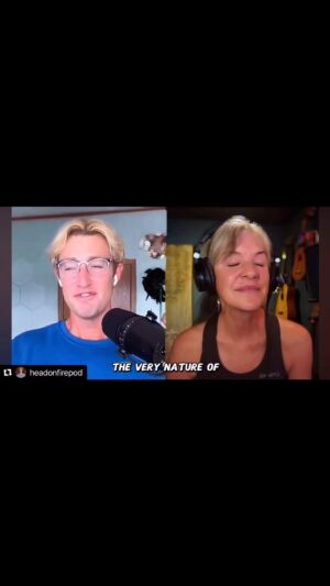 Jennifer Hale Instagram - LOVED talking with @headonfirepod 
full interview at Head on Fire podcast on YouTube, Spotify and Apple Podcasts 
💚🙏🏼💛