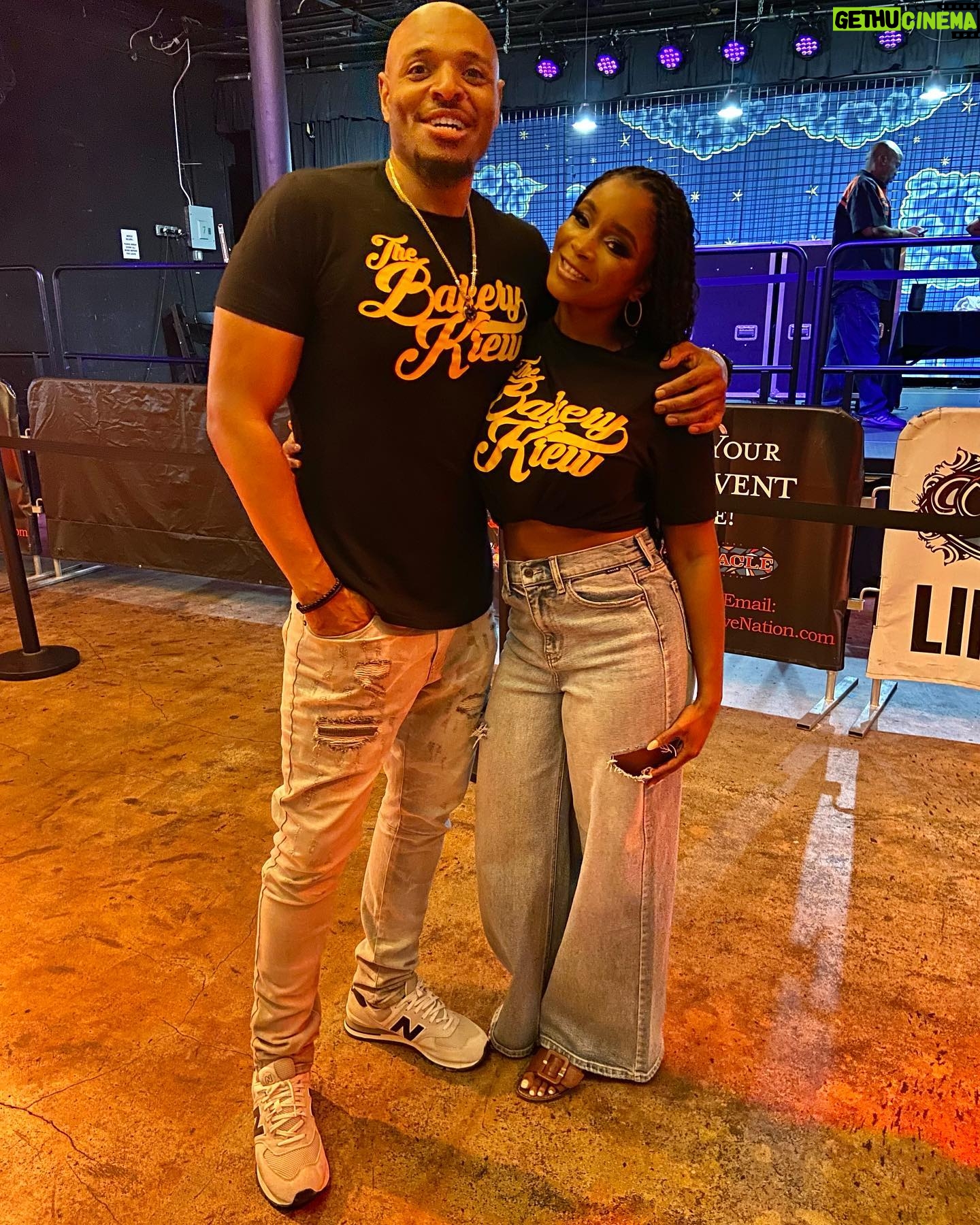 Jennifer Sears - 372 Likes - Pulled up to #thebaldbrotherstour Atlanta show to see @tonybaker, @kevonstage, and @tahirmoore. Make sure you check ‘em out when they come to a city near you.👏🏾🙌🏾🔥 #thebakerykrew