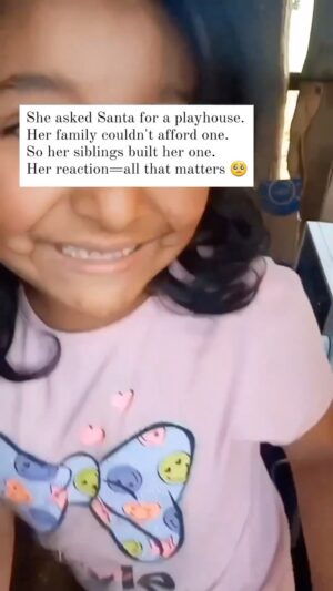 Jennifer Sears Instagram - The most precious gift of all… love!🥹❤️ #MerryChristmas #HappyHolidays #loveisall 

Rp: @goodnews_movement
•
TEARS OF JOY: This girl asked Santa for a toy house where she could play. Since they are a family of limited means, her brothers surprised her by building one. Her expression says everything.... this is what the holidays are about. ❤️ 🎅