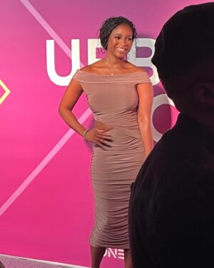 Jennifer Sears Instagram - What an amazing evening, honoring our greats! Thank you @iamcathyhughes, @themichellerice, and @tvonetv for an incredible celebration of greatness.✨

Braids: @cmoorestyles_ 
Artist: @makeupbyfeeka 
Photo: @gettyentertainment @gettyimages 

#UrbanOneHonors #IconsOfTheCulture #TVOne #blackexcellence #gettyimages #gettyentertainment
