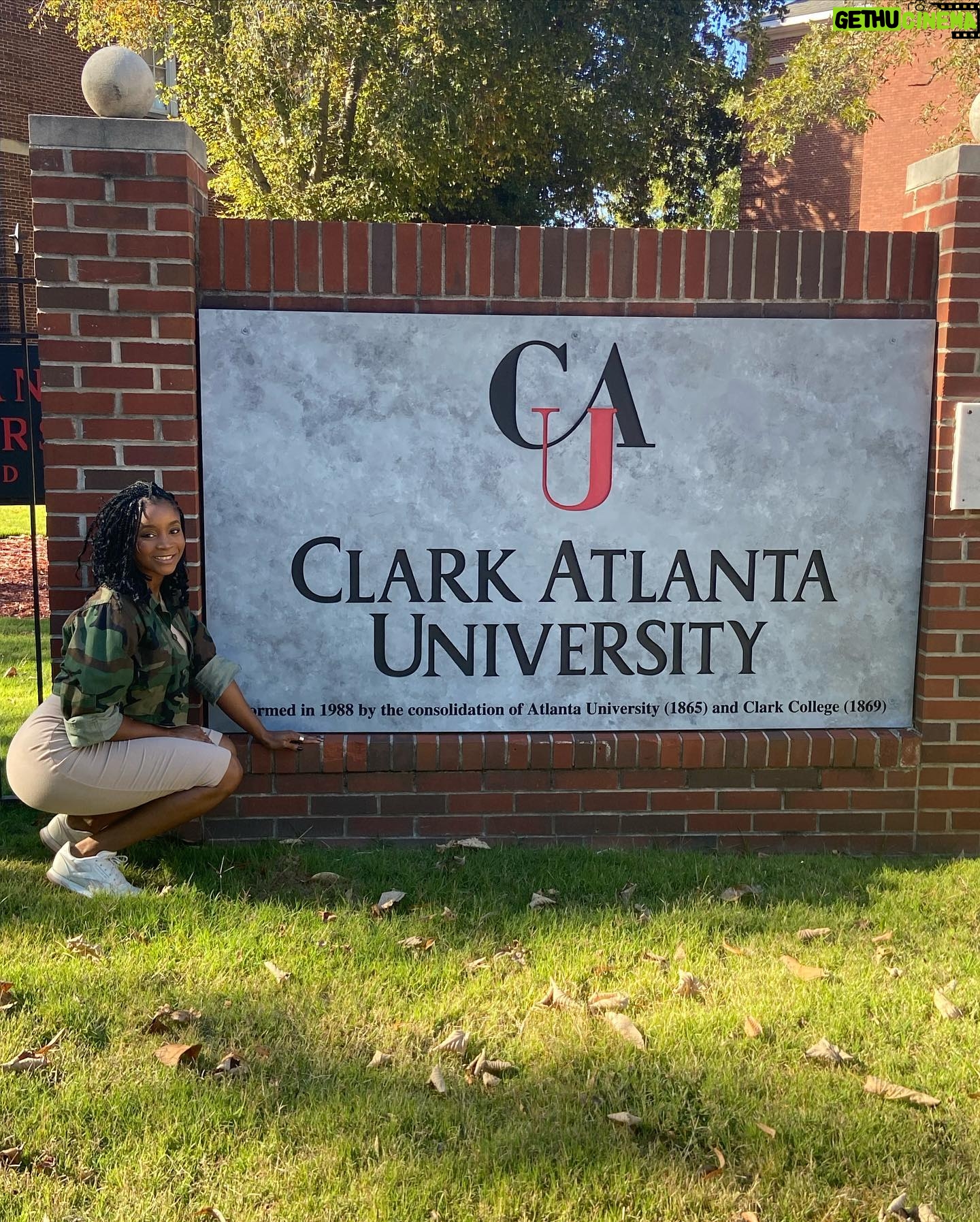 Jennifer Sears - 572 Likes - There’s no place like home.🐾❤️🖤
#cauhomecoming #caualumni #clarkatlantauniversity #findawayormakeone #hbcu #hbcugrad
Braids: @blackbarbiebeautyy
