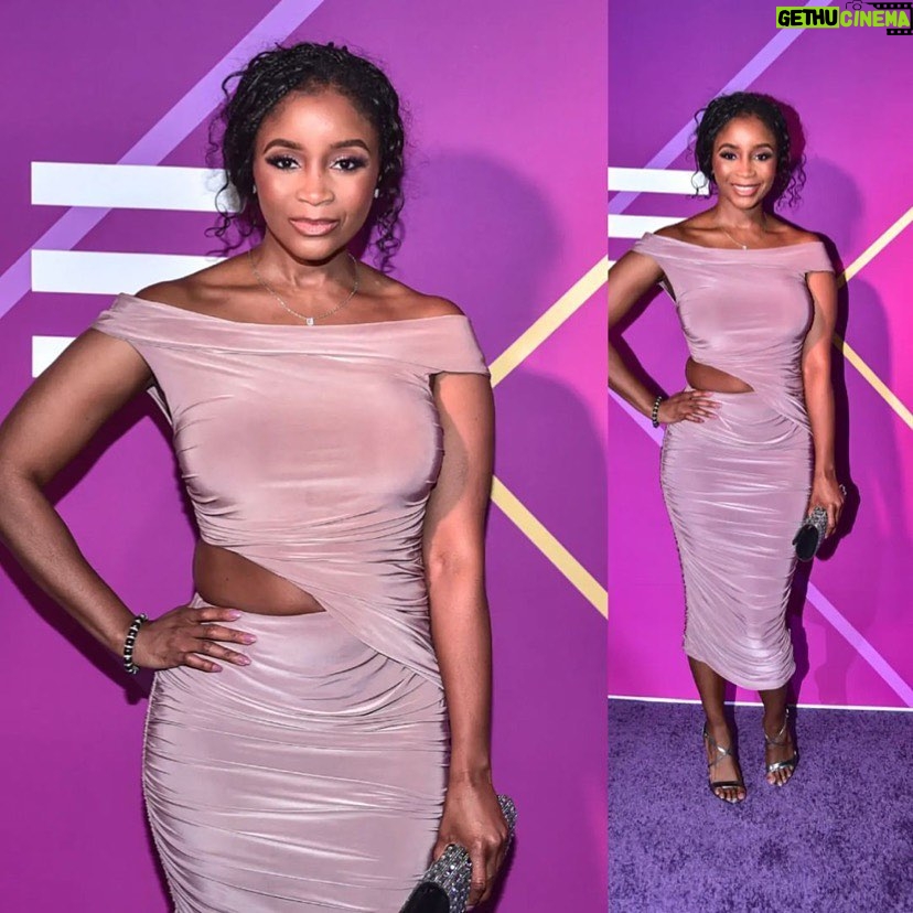 Jennifer Sears - 288 Likes - Thank you @debrillantoine for these beautiful shots!📸❤️
#UrbanOneHonors #TVOne #IconsOfTheCulture #MLKDAY2023
•
Repost from @debrillantoine
•
Urban One Honors. December 2, 2022. Atlanta GA...
📸:@debrillantoine
@tvonetv @iamjensears
#UrbanOneHonors
#TvOne
#CleoTv
#RedCarpet
#Atlanta
#PublishedCelebrityPhotographer
#AntoineDeBrillThePhotographer