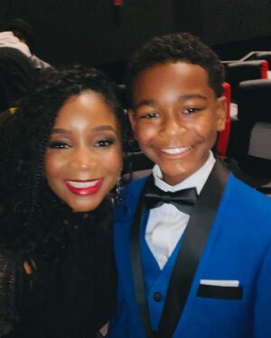 Jennifer Sears Instagram - THE SOUND OF CHRISTMAS red carpet premiere was nothing short of amazing!🙌🏾 Thank you to @megamind_media, @tiffanylwarren, @bookert.mattison, and the outstanding cast, crew, and production team.

ONE WEEK FROM TODAY, Thanksgiving Day… tune into THE SOUND OF CHRISTMAS on @betplus. It’s sure to be a Christmas classic, enjoyed for years to come!🎄❤️
•
@megamind_media
@betplus 
@neyo
@alijahkai 
@theblakejames 
@bookert.mattison
•
Makeup: @lovelyanneka 
Images: @firegroupatl 
Rep: @tasselltalentgroup