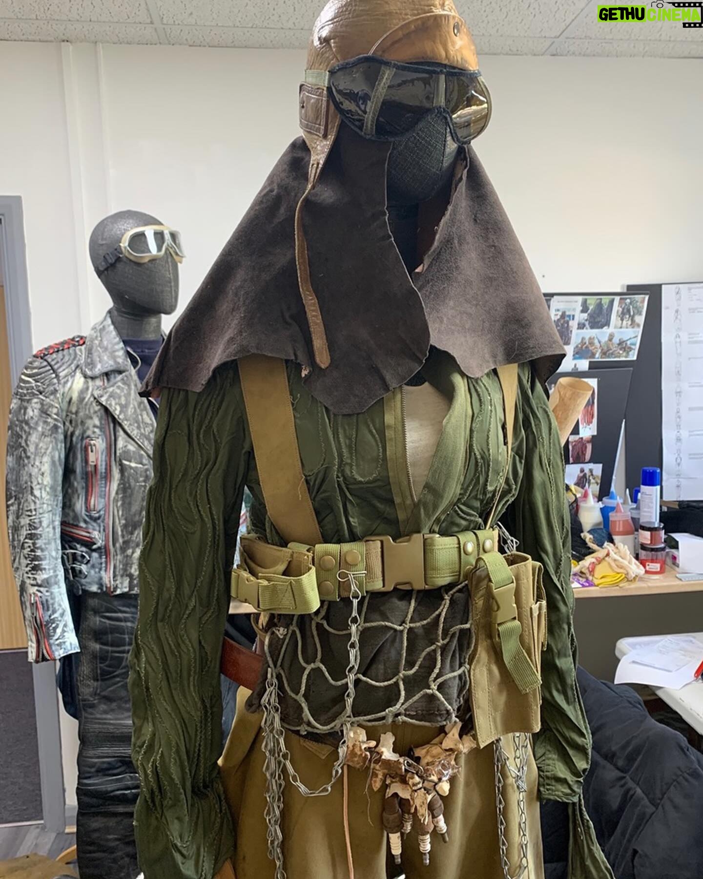 Jenny Beavan - 1.4K Likes - And now our leading character - Furiosa. Also a voyage of discovery starting with the child in the ‘Green Place’ and ending as the look of Charlize Theron in Fury Road.
Producer Doug Mitchell called me in April 2021 when I was working in Prague - they wanted costumes for principal characters in a stunt sequence for Furiosa, which I had no idea was in the works! They needed to get a sequence in the can by June in order to benefit from a tax break from the NSW (Australian) government. So Lauren and I started doing collages and thinking through the various looks Furiosa would need in her progress through the story.
Moving back to London we started to put together found clothing and accessories to see what would work and communicate the look to our team in Australia. As I mentioned before, we had to do this via cyber space as we couldn’t get to Australia until the following January due to strict Covid quarantine in Sydney. But with a superb team there and some wonderful makers in London we managed to get an enormous amount of work done before we could set off. So exciting when Lauren and I finally got to our workshop in Chullora and started work with that extraordinary team of craftspeople .. and find Furiosa for real!
So here she is from collage to final look via various trial runs at the various jobs she gets to do and her disguises …
@madmaxsaga
@anyataylorjoy
@lauren_reyhani_costume
@jasinboland