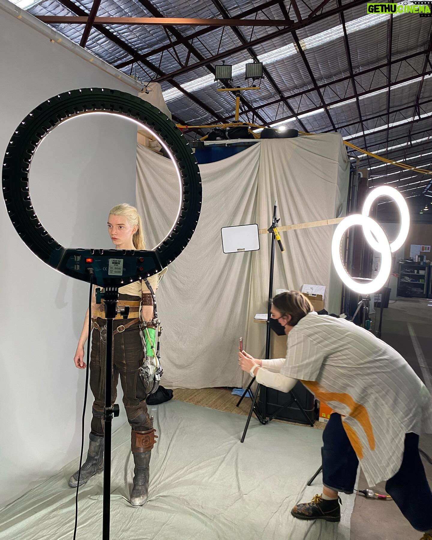 Jenny Beavan - 1.4K Likes - And now our leading character - Furiosa. Also a voyage of discovery starting with the child in the ‘Green Place’ and ending as the look of Charlize Theron in Fury Road.
Producer Doug Mitchell called me in April 2021 when I was working in Prague - they wanted costumes for principal characters in a stunt sequence for Furiosa, which I had no idea was in the works! They needed to get a sequence in the can by June in order to benefit from a tax break from the NSW (Australian) government. So Lauren and I started doing collages and thinking through the various looks Furiosa would need in her progress through the story.
Moving back to London we started to put together found clothing and accessories to see what would work and communicate the look to our team in Australia. As I mentioned before, we had to do this via cyber space as we couldn’t get to Australia until the following January due to strict Covid quarantine in Sydney. But with a superb team there and some wonderful makers in London we managed to get an enormous amount of work done before we could set off. So exciting when Lauren and I finally got to our workshop in Chullora and started work with that extraordinary team of craftspeople .. and find Furiosa for real!
So here she is from collage to final look via various trial runs at the various jobs she gets to do and her disguises …
@madmaxsaga
@anyataylorjoy
@lauren_reyhani_costume
@jasinboland